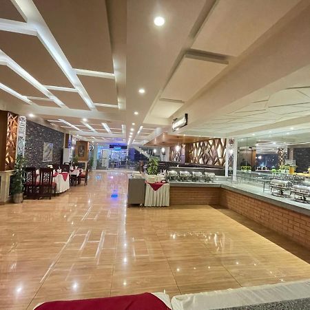 Grand Mongolia Hotel Равалпинди Екстериор снимка