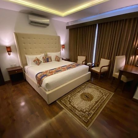 Grand Mongolia Hotel Равалпинди Екстериор снимка