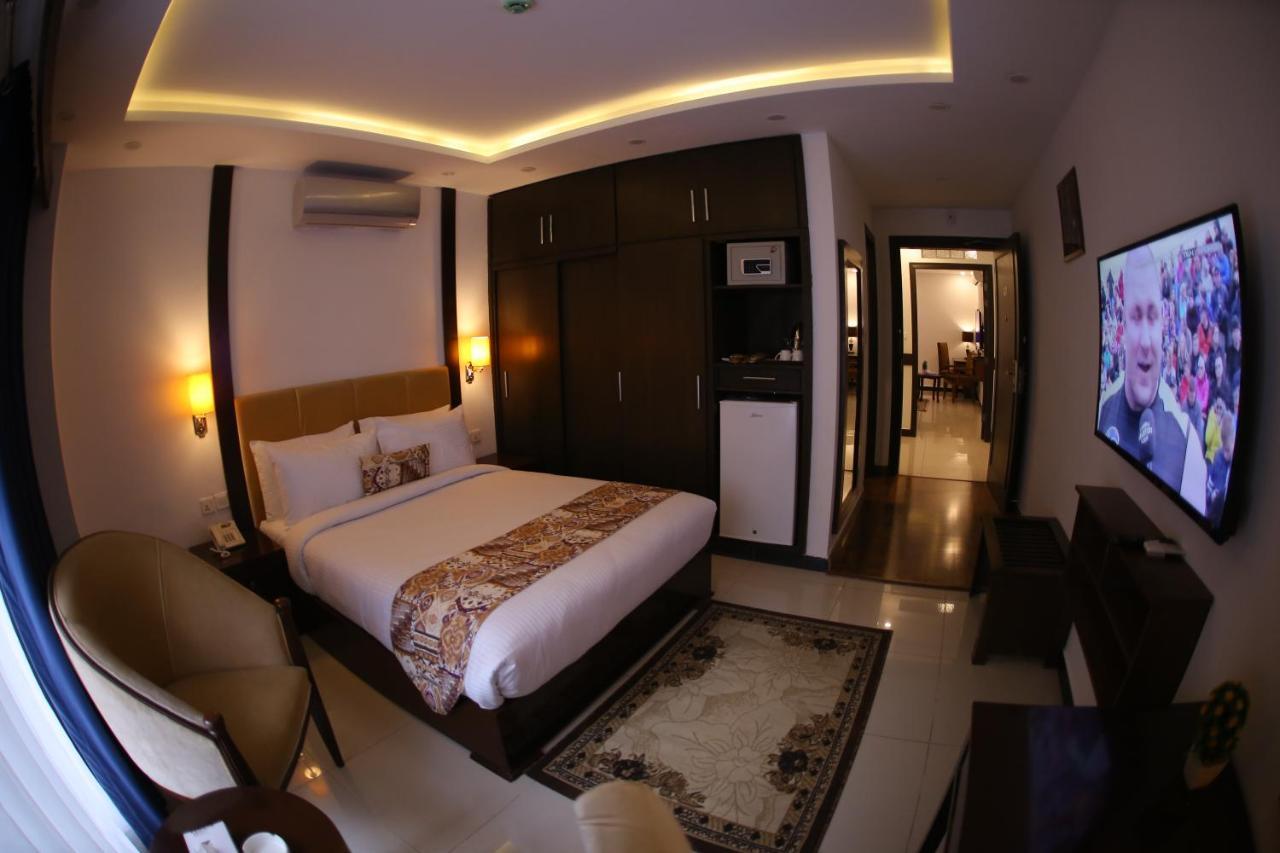 Grand Mongolia Hotel Равалпинди Екстериор снимка