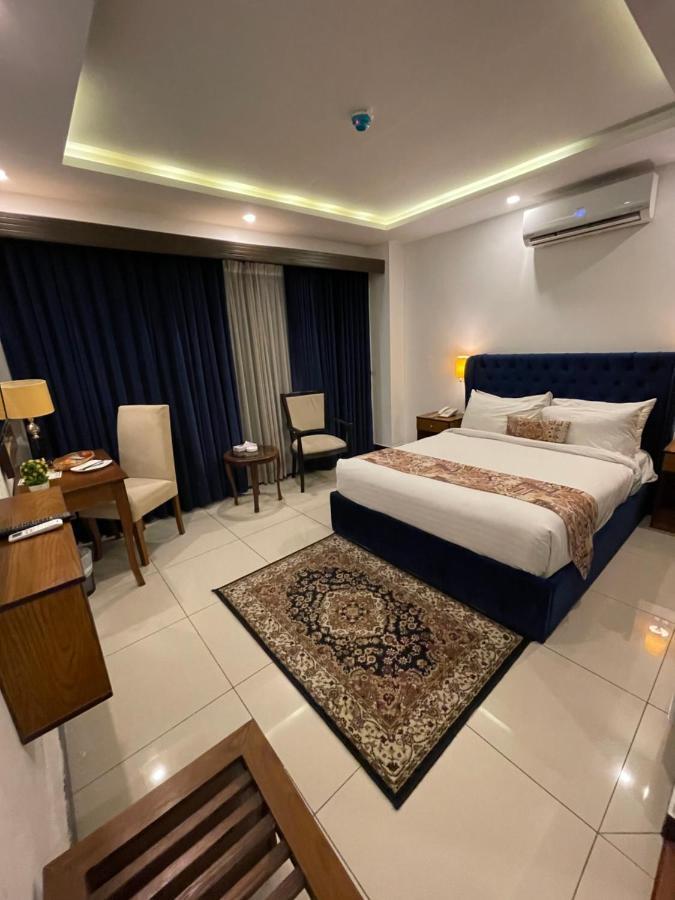 Grand Mongolia Hotel Равалпинди Екстериор снимка