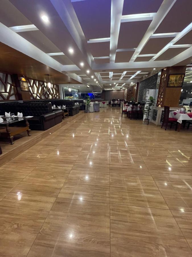 Grand Mongolia Hotel Равалпинди Екстериор снимка
