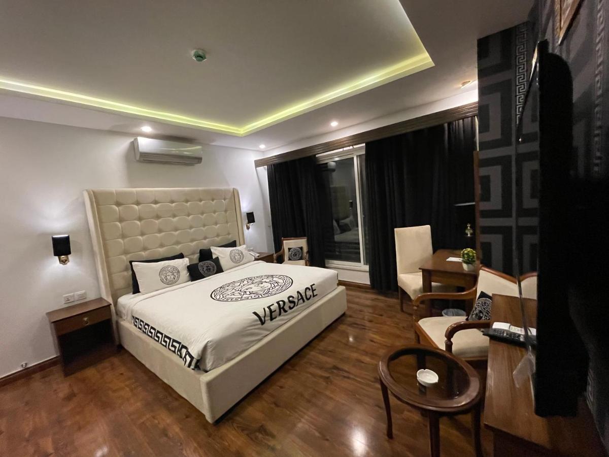 Grand Mongolia Hotel Равалпинди Екстериор снимка